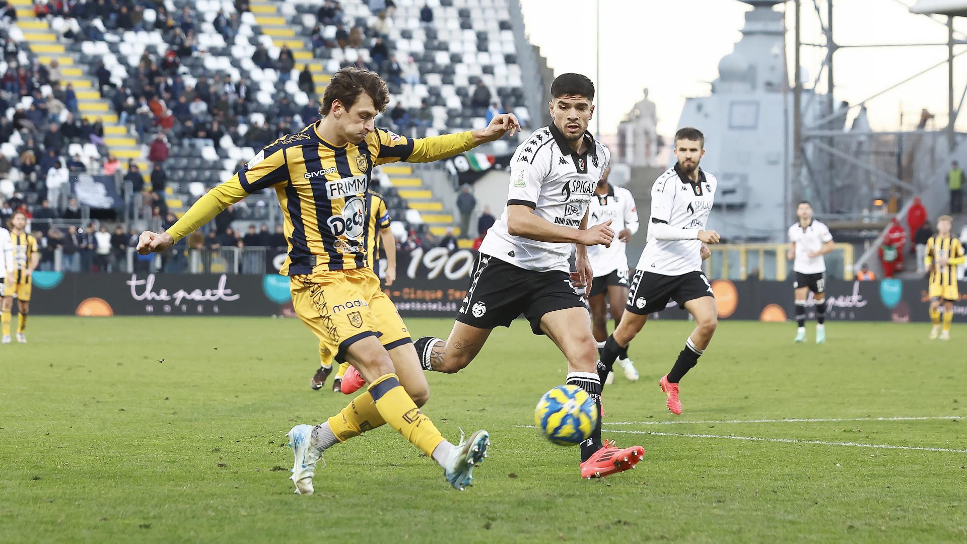 [+] Aurelio