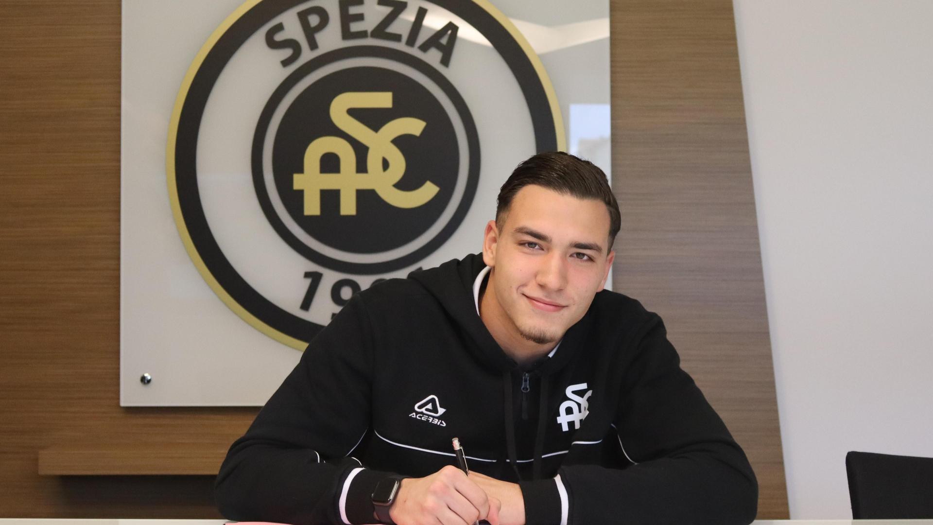 Ufficiale | Primo contratto da professionista per Francesco Plaia