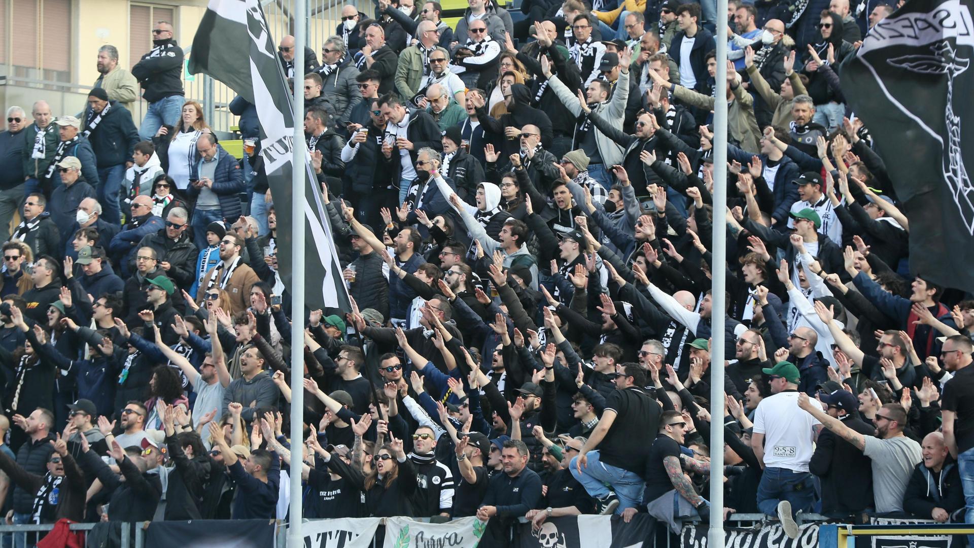 [+] Tifo