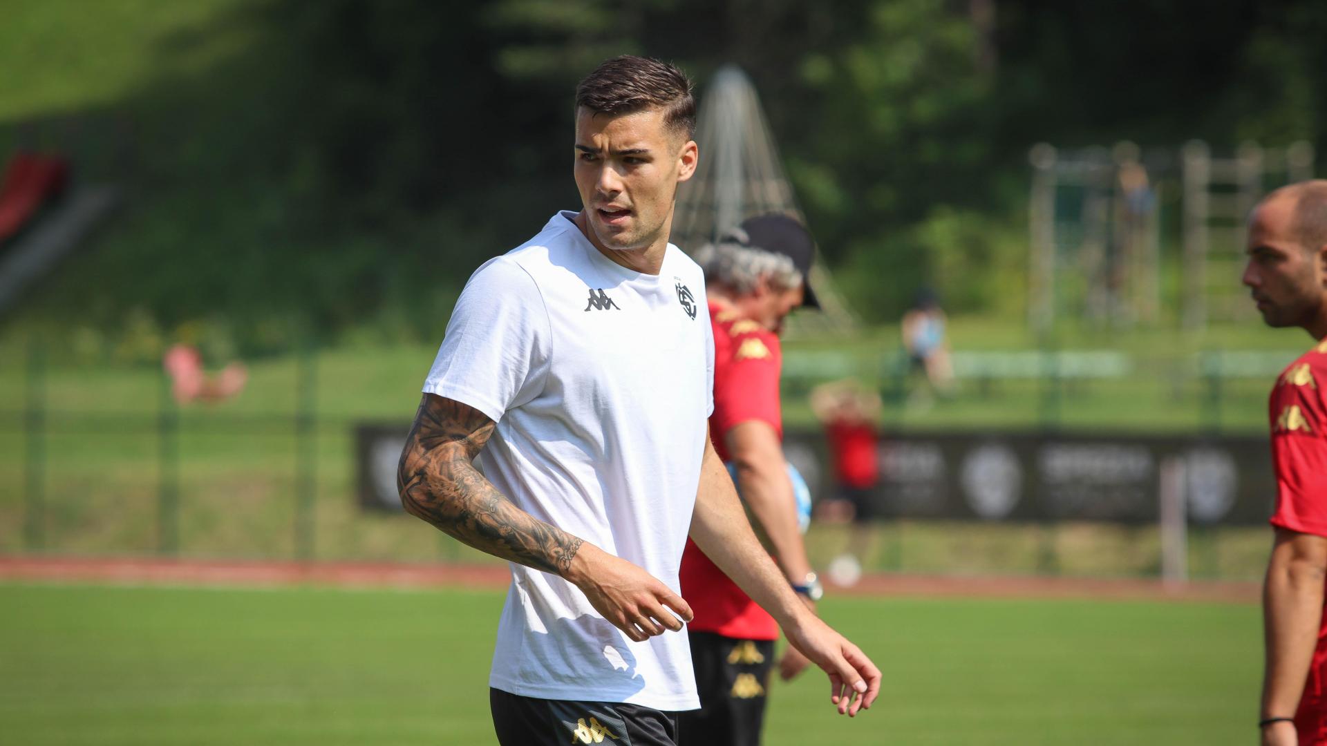 Serpe: "Club that believes in young people: it's up to us to repay the trust on the field"