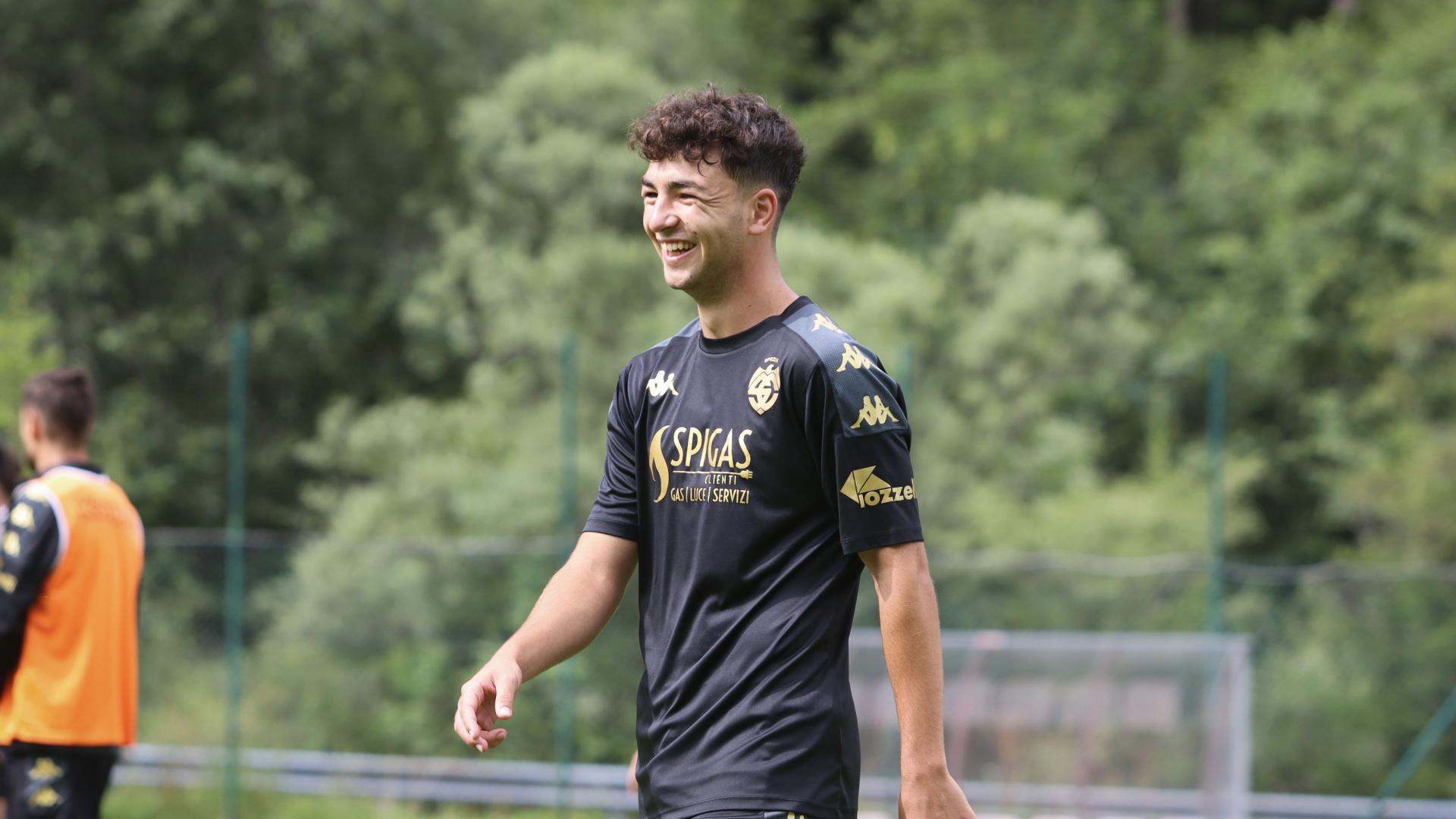 Candelari: "Mi sento spezzino d'adozione e ora voglio incidere con questa maglia addosso"