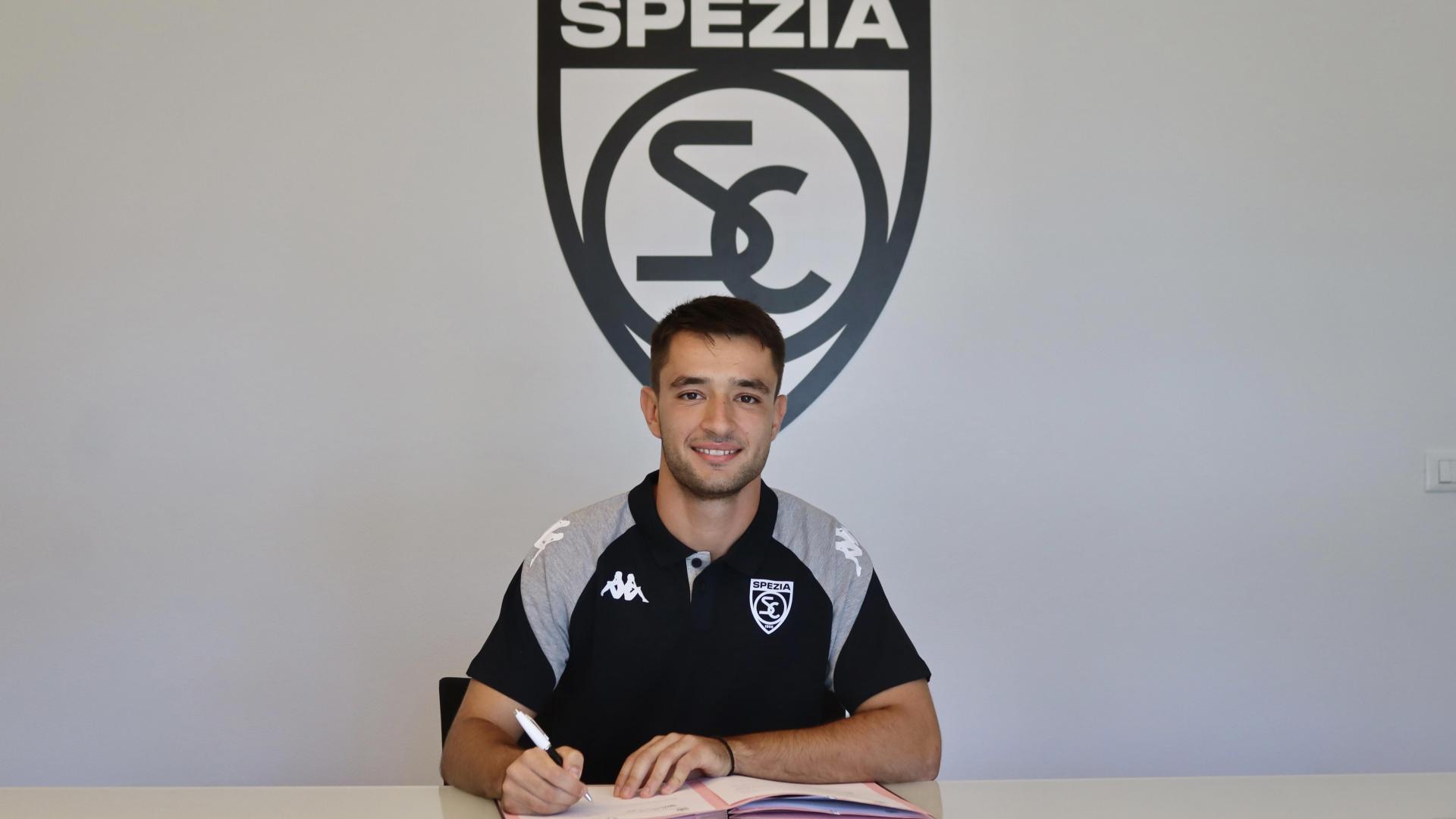 Ufficiale | Vanja Vlahović è un nuovo calciatore dello Spezia