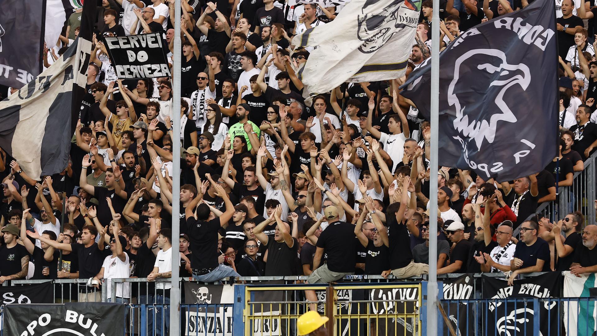 [+] Tifo