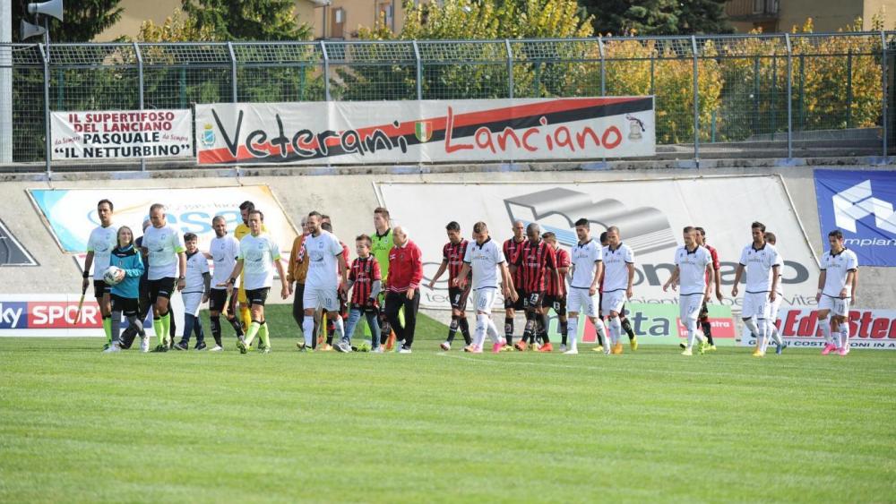Serie B ConTe.it: primo ko per il Cagliari; Cesena di rigore sul Livorno