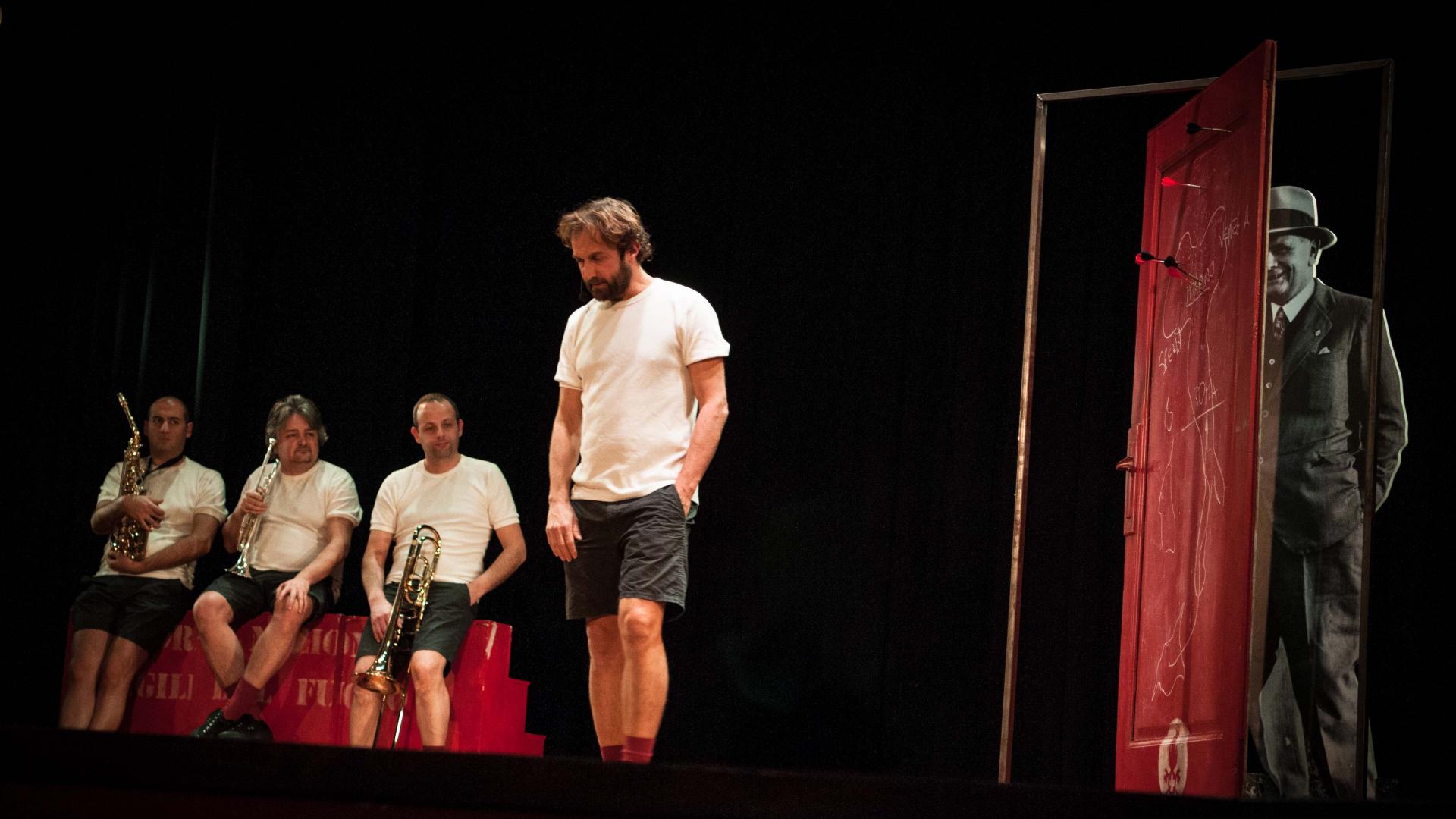 “Eravamo quasi in cielo": lo spettacolo di Gianfelice Facchetti ritorna al Teatro Civico