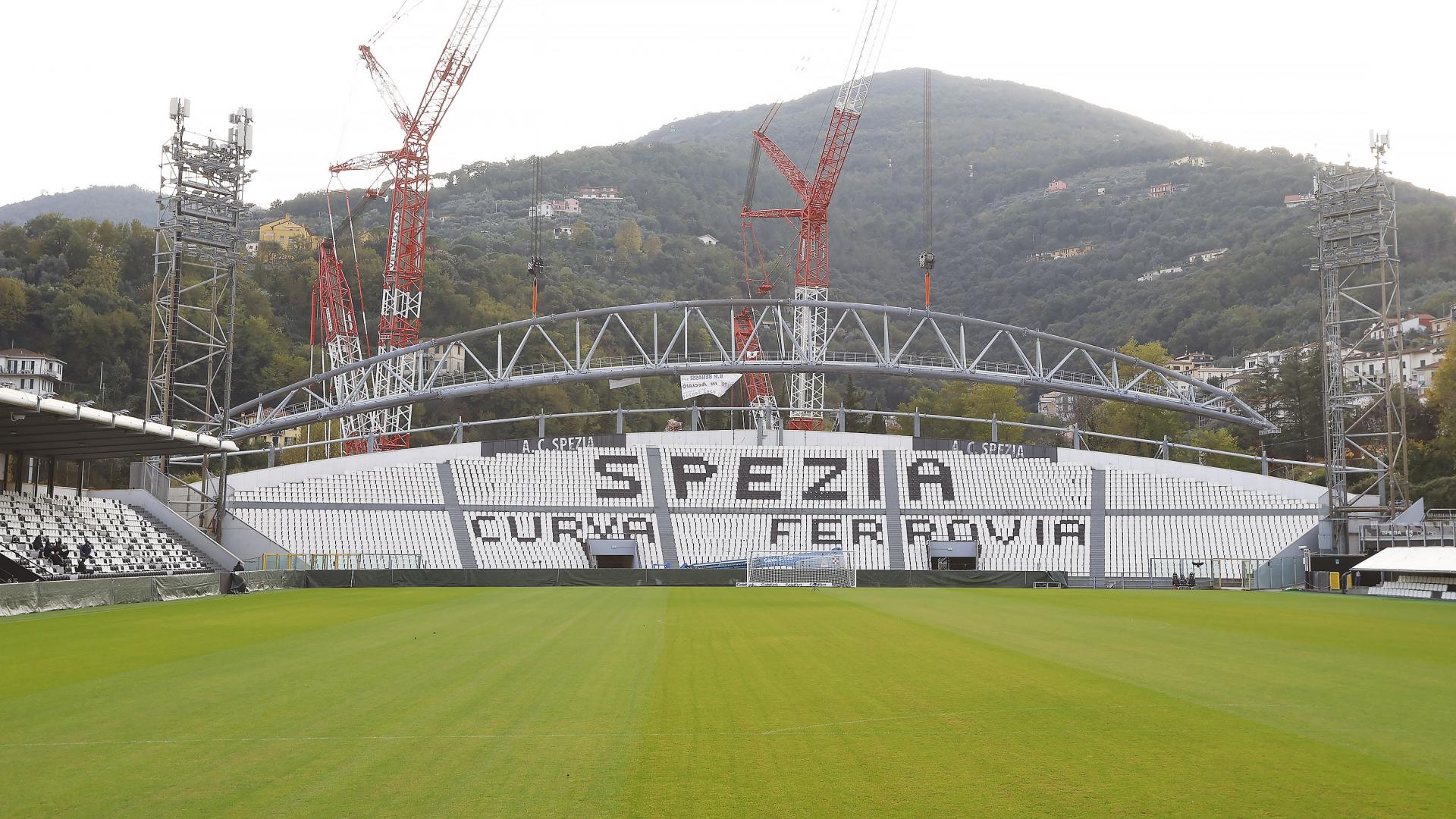 Curva Ferrovia: completato il posizionamento dell'arco di copertura