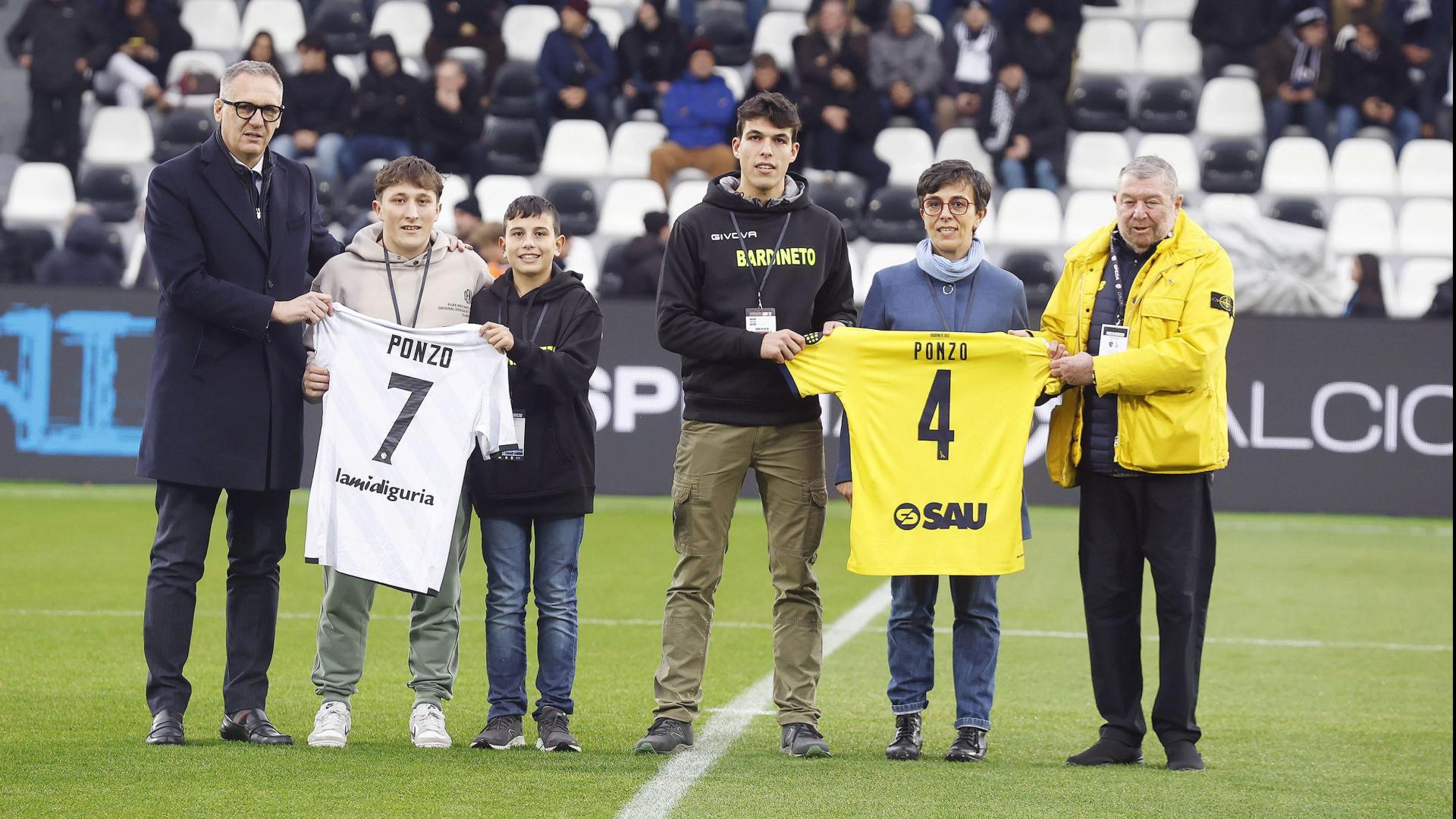 The charity auction of jerseys dedicated to the memory of Paolo Ponzo is active